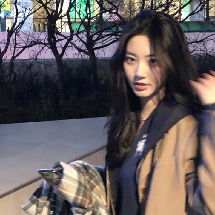 明天，我会成为谁的女友海报
